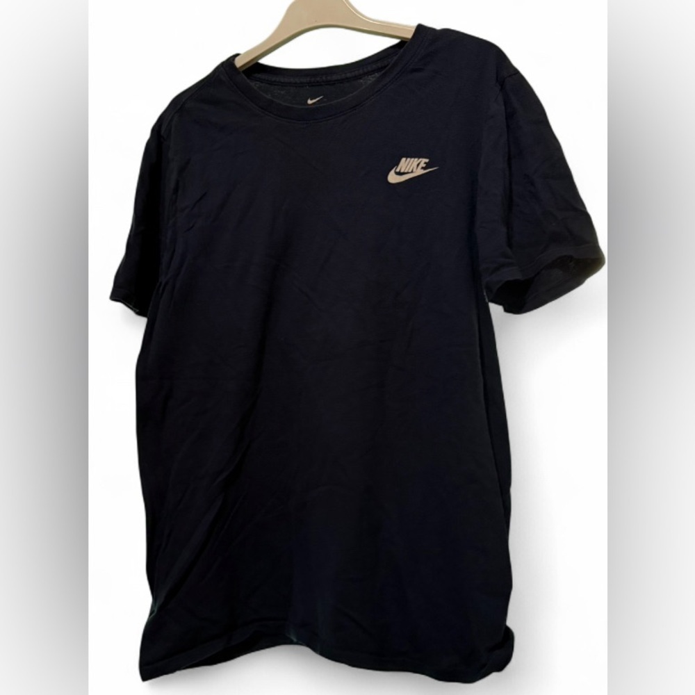 Nike Men’s Dark Blue Logo Tee Size S | Short Sleeve Athletic T-Shirt